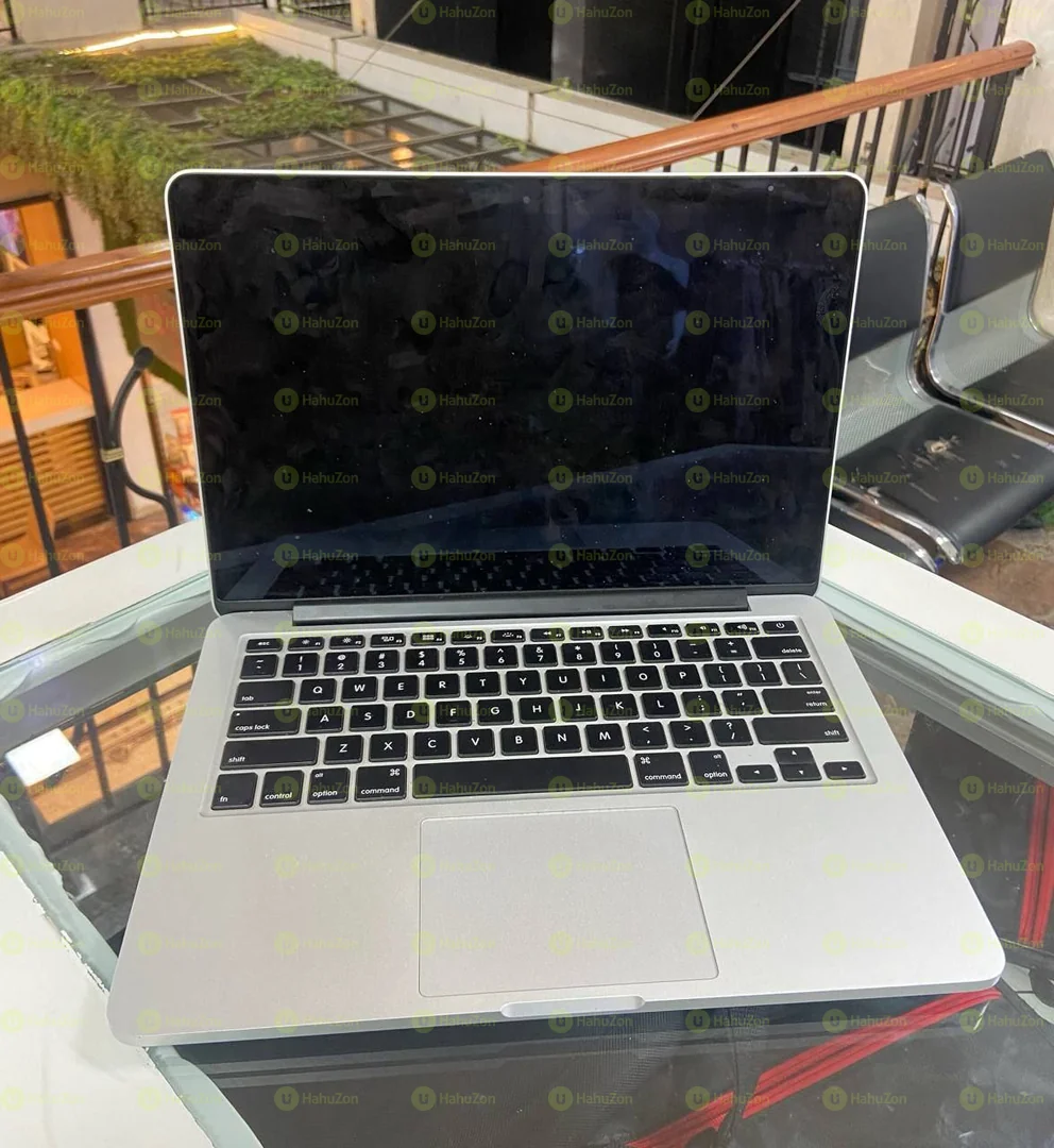 Apple MacBook Pro 2015 Laptop