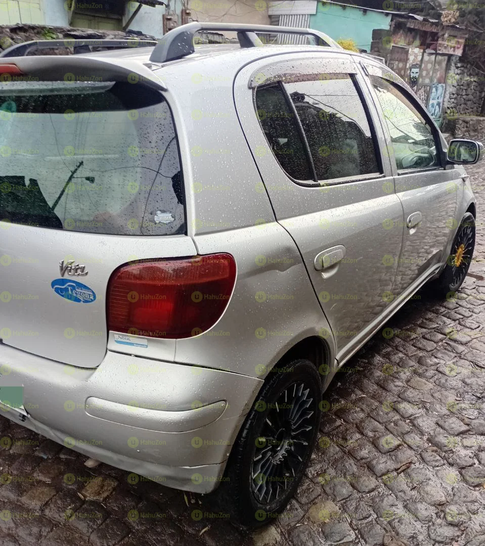 2002 Model-Toyota Vitz