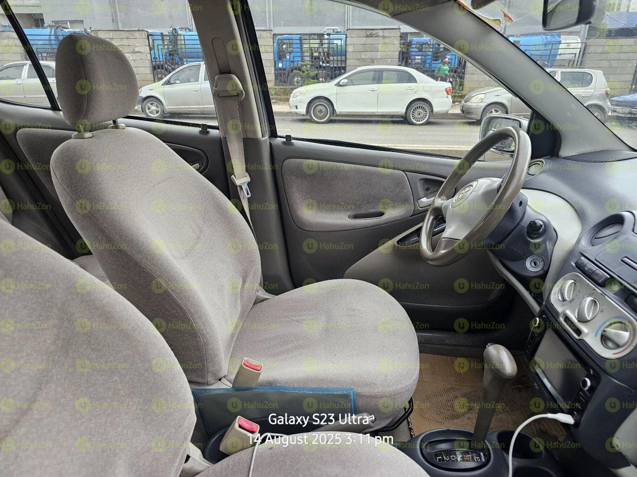 2005 Model-Toyota Platz