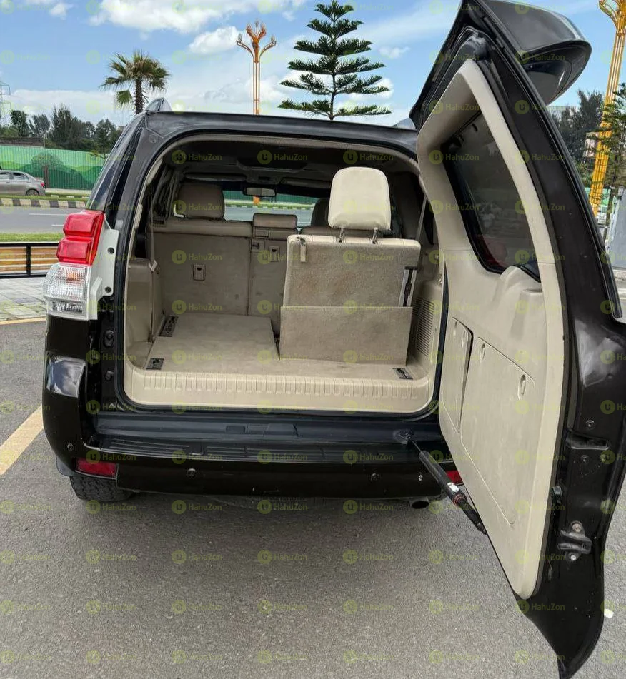 2012 Model-Toyota Prado