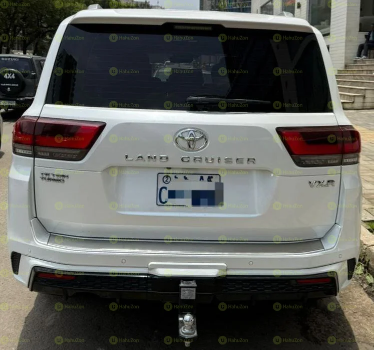 2023 Model-Toyota Land Cruiser VXR