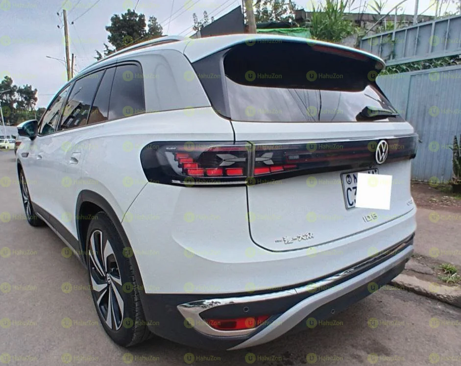 2022 Model-Volkswagen Id.6 Crozz Pro