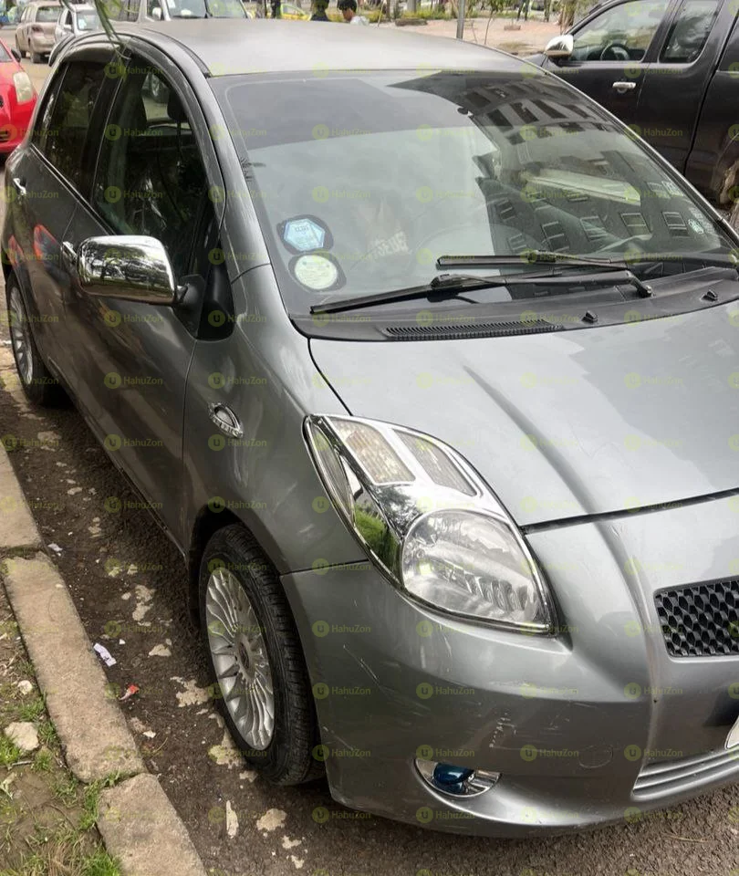 2007 Model-Toyota Yaris Compact