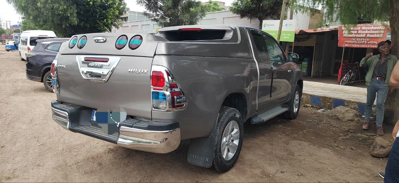 2017 Model-Toyota Hilux Rvo Kin Cab