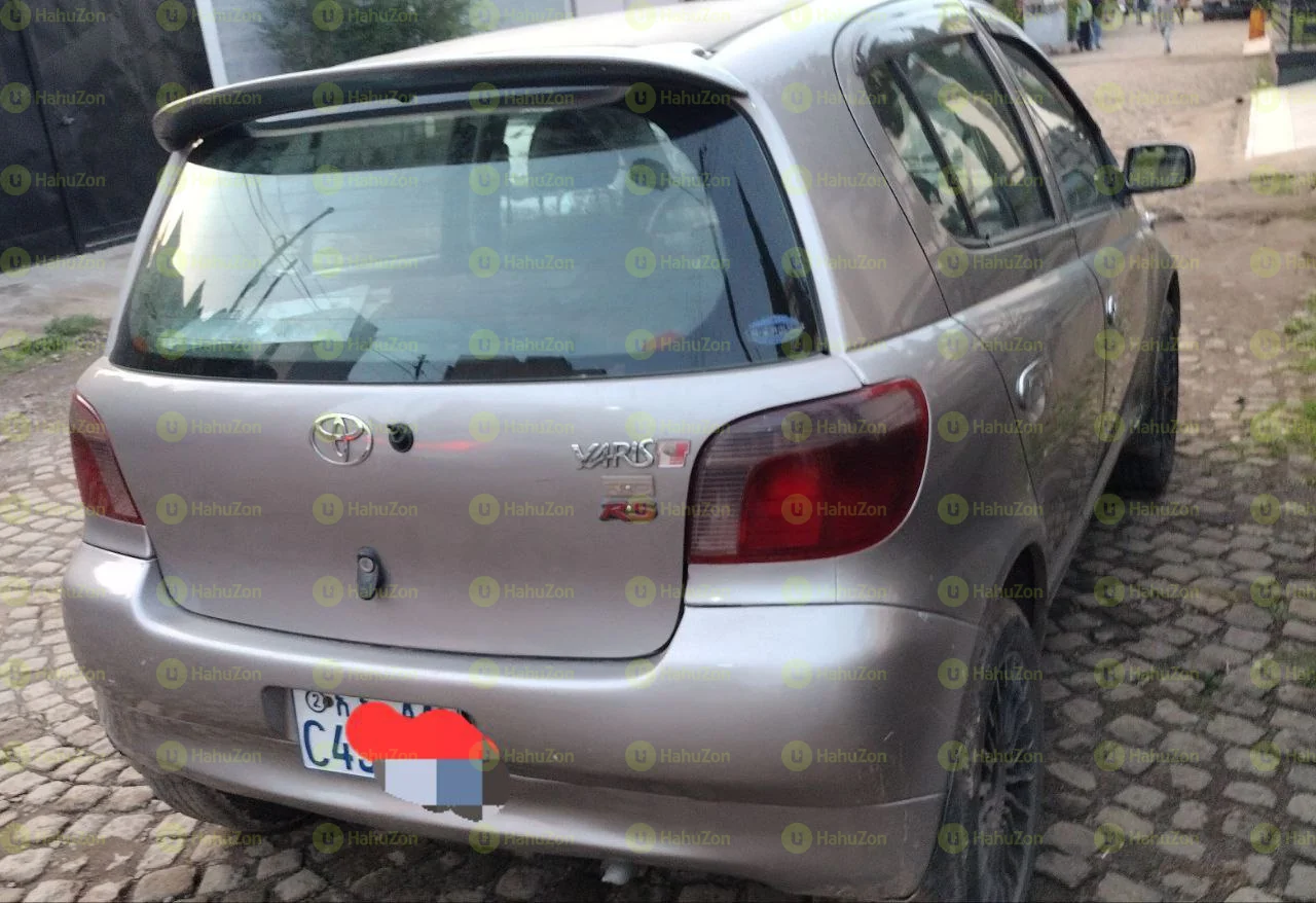 2001 Model-Toyota Vitz