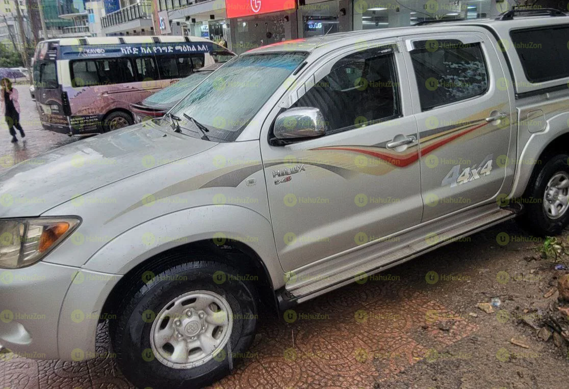 2008 Model-Toyota Hilux Dubl Cap