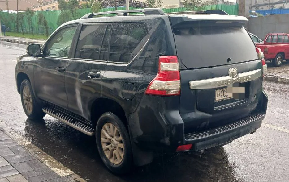 2016 Model-Toyota Land-Cruiser Prado