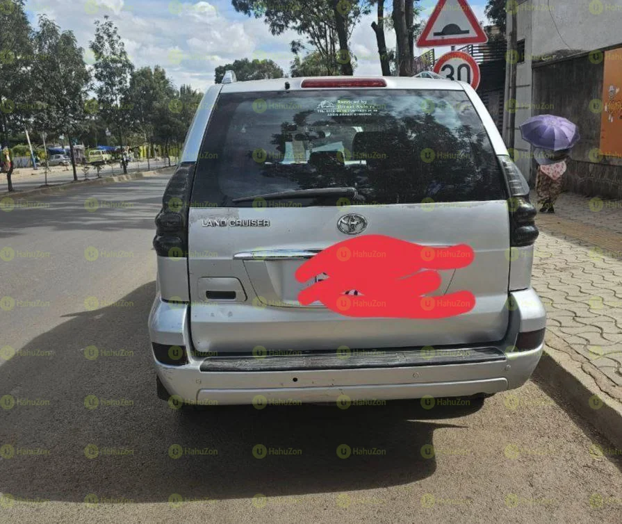 2005 Model-Toyota Land Cruiser Prado