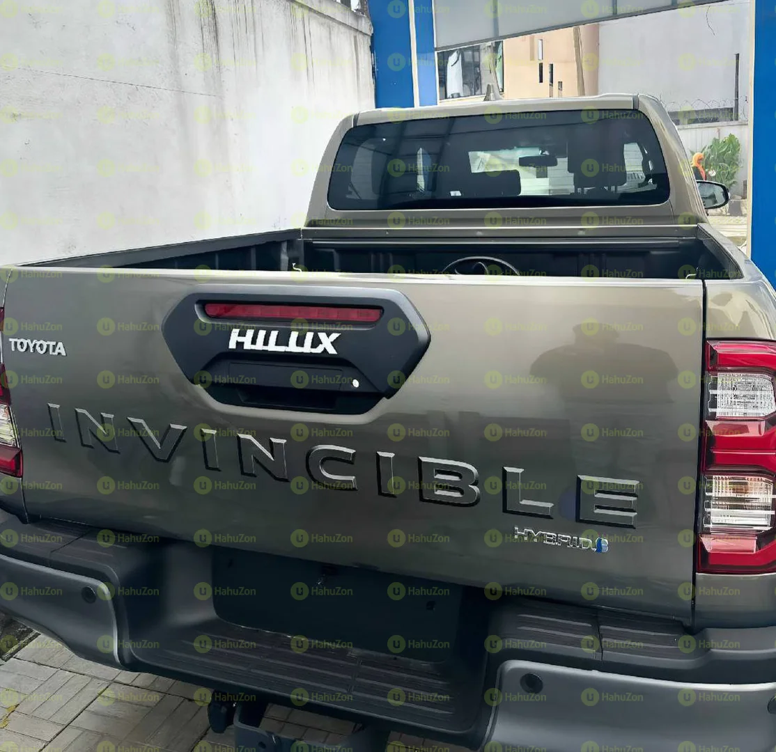 2025 Model-Toyota Hilux Invincible Double Cab