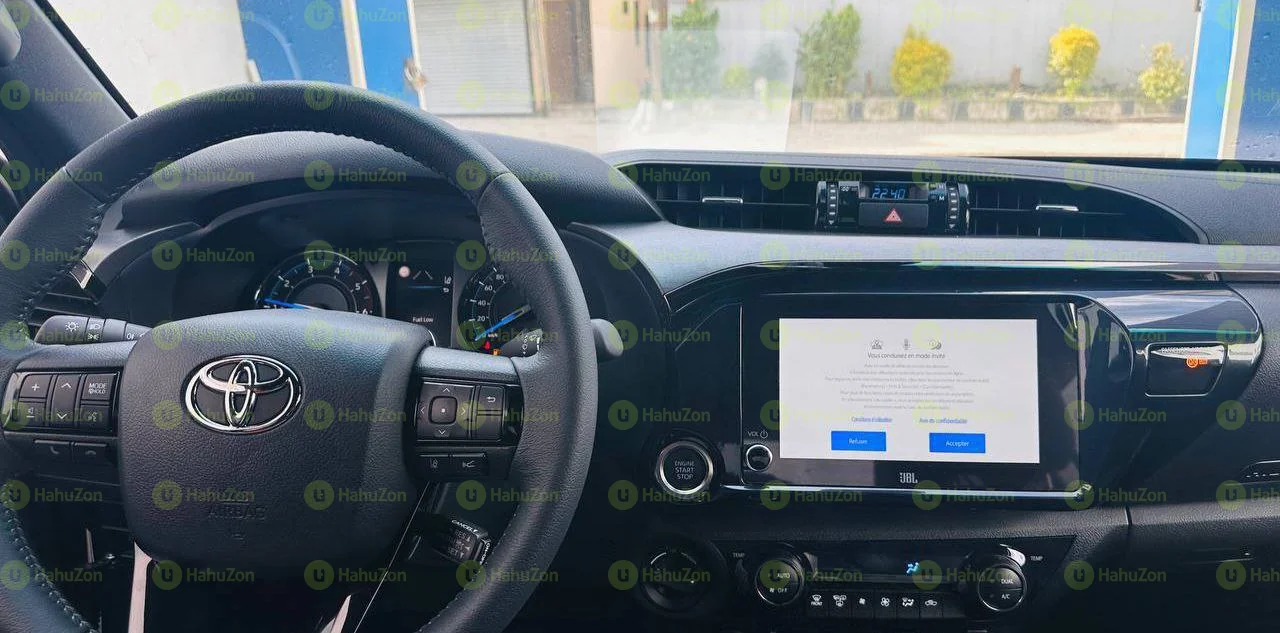 2025 Model-Toyota Hilux Invincible Double Cab