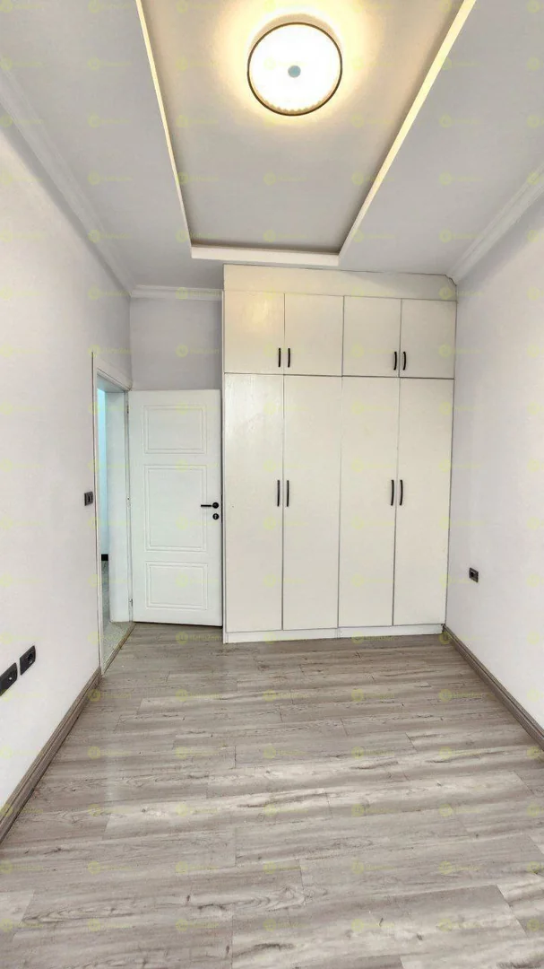 180 ካሬ የሚሸጥ ዘመናዊ ቪላ ቤት በሰሚት