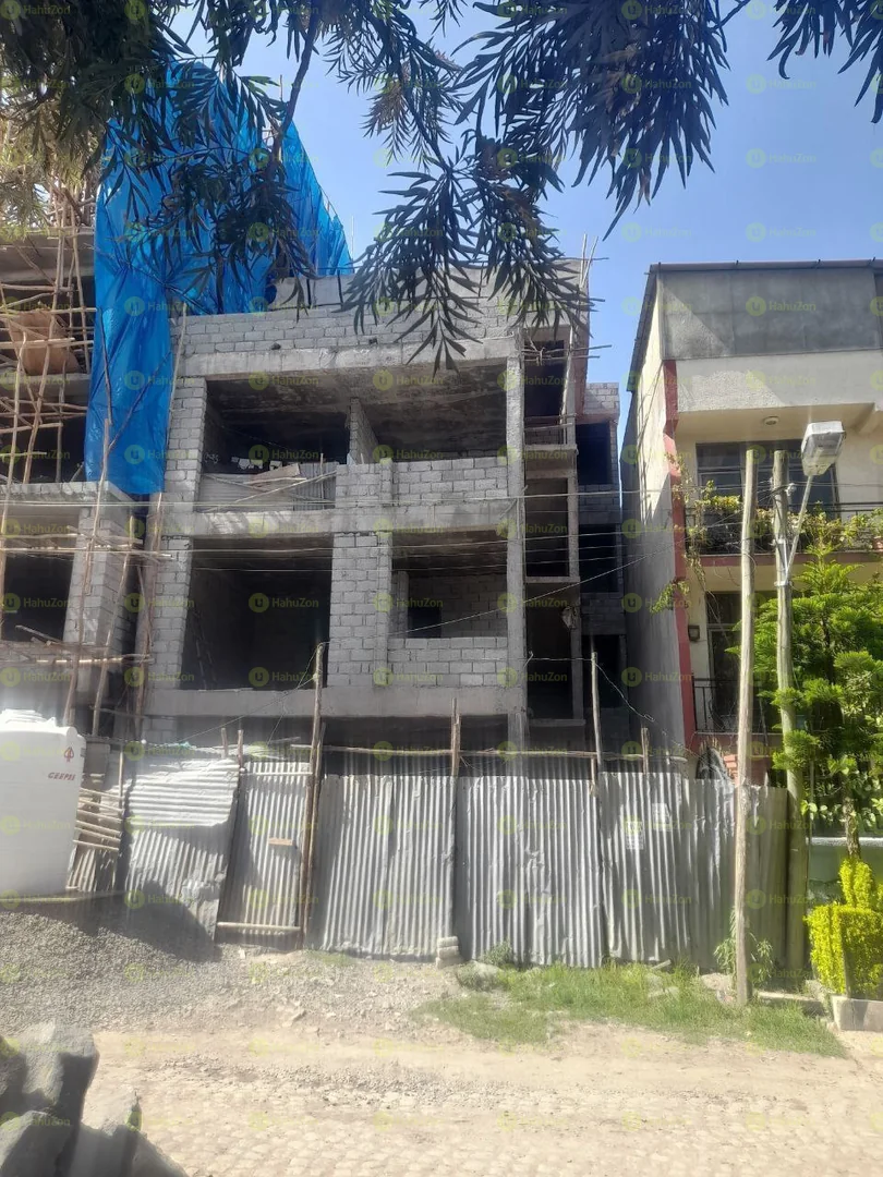 175 ካሬ የሚሸጥ G+2 ቤት በCmc