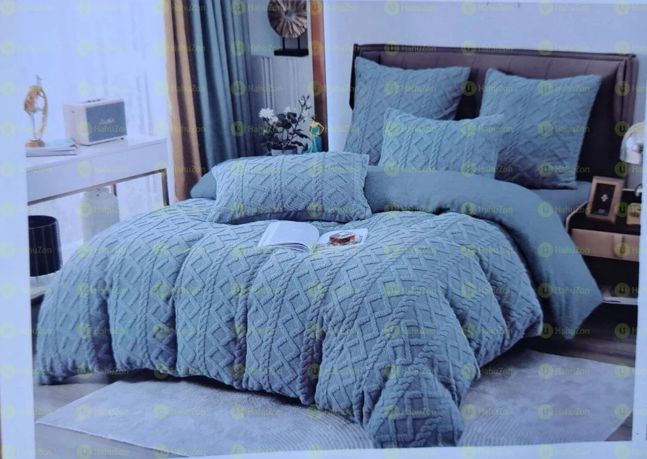 3 Pcs Geometric Fluffy Fleece Comforter Set