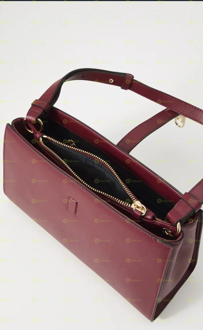 Tommy Hilfiger Women' Hand Bag