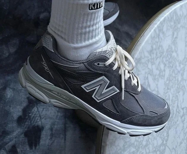 New Balance  990 Men's Shoes