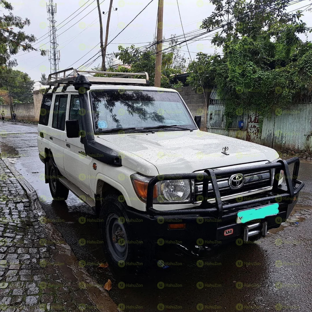2015 Model-Toyota LandCruiser Mark II