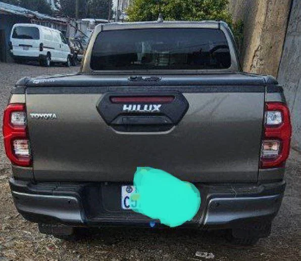 2023 Model-Toyota Hilux Invincible