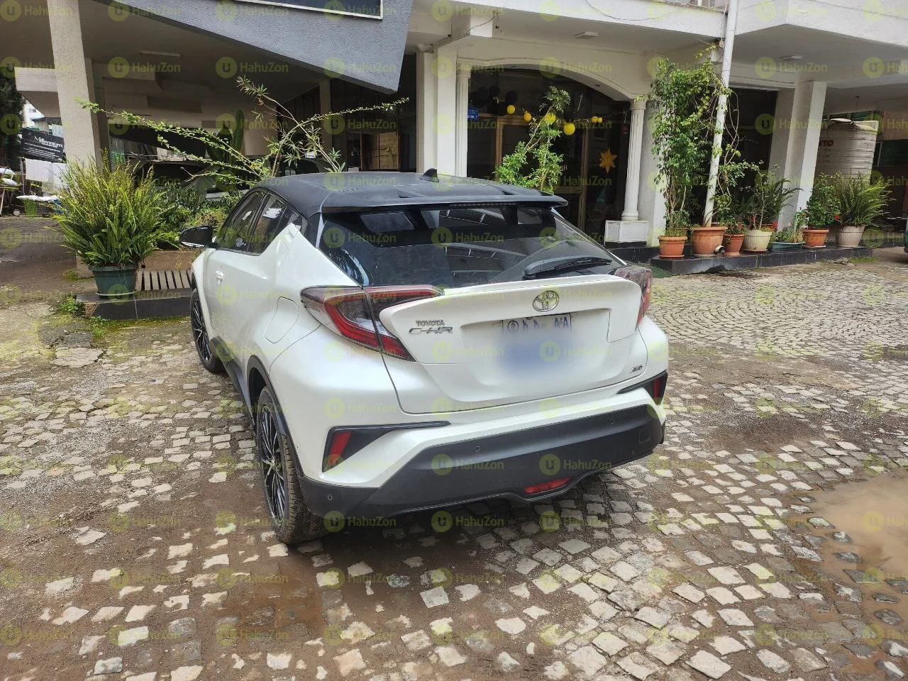 2017 Model-Toyota Ch-R