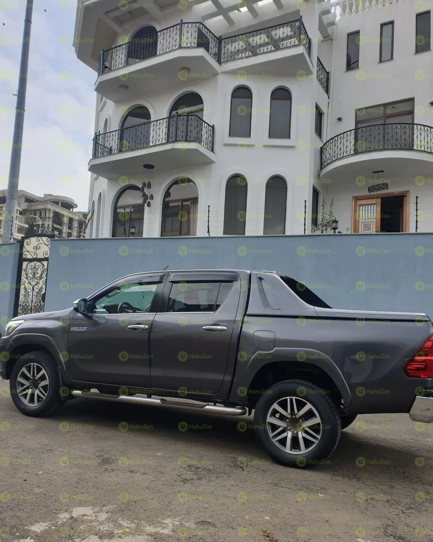 2018 Model-Toyota Hilux Revo Double