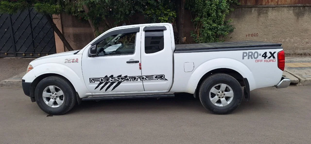 2012 Model-Nissan Navara