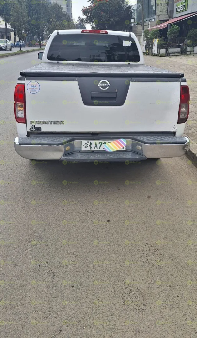 2012 Model-Nissan Navara