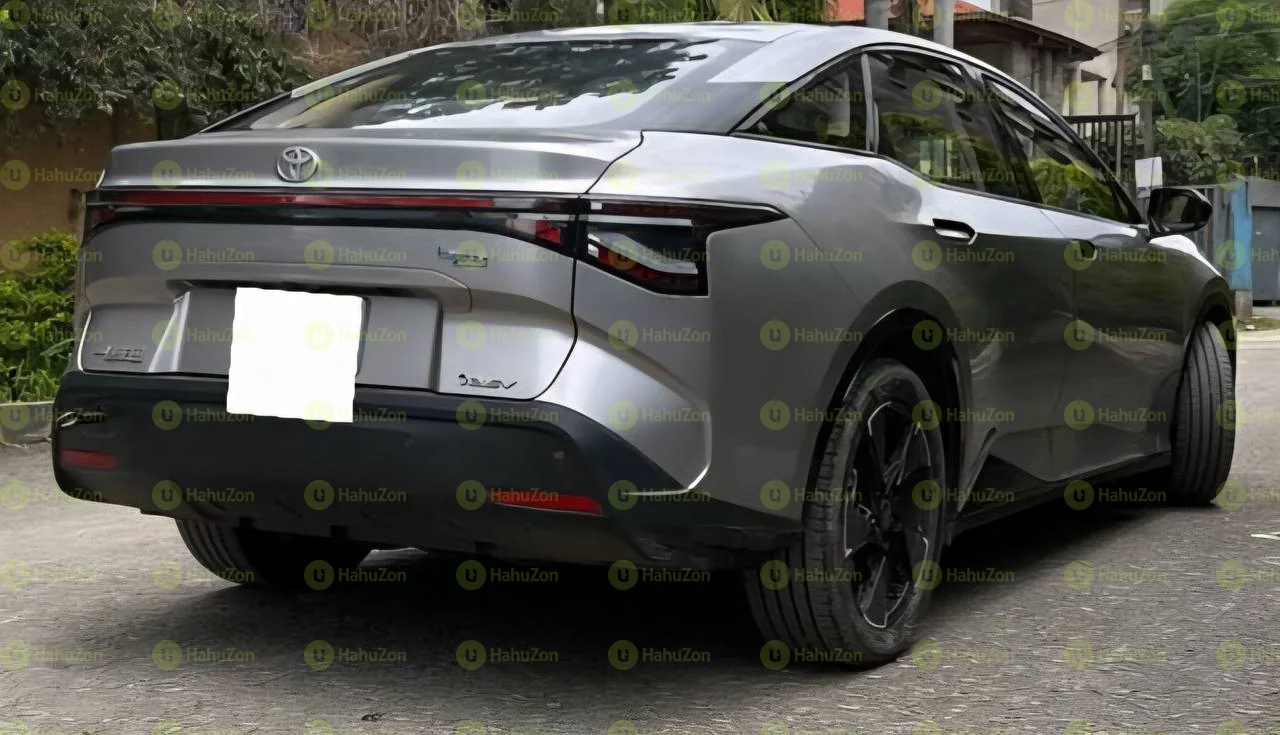 2023 Model-Toyota MBZ3 EV