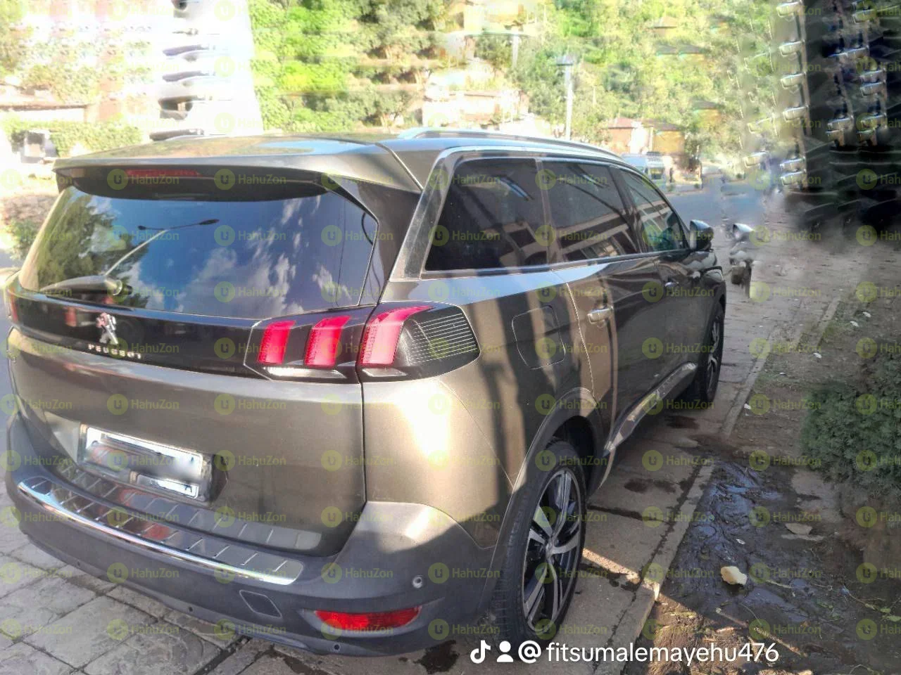 2021 Model-Peugeot 5008
