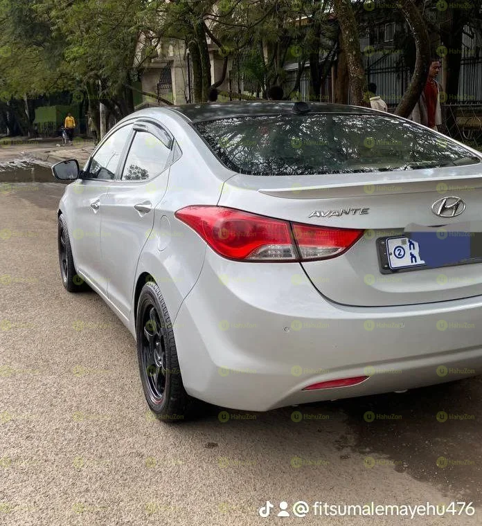 2013 Model-Hyundai Avante