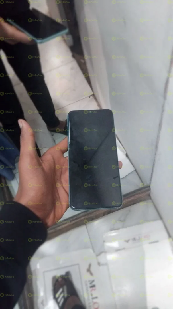Samsung M13