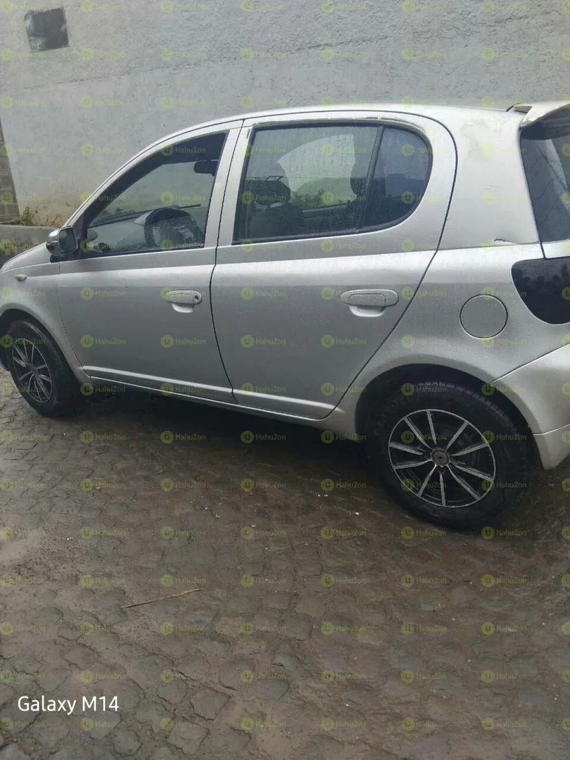 2001 Model-Toyota Vitz