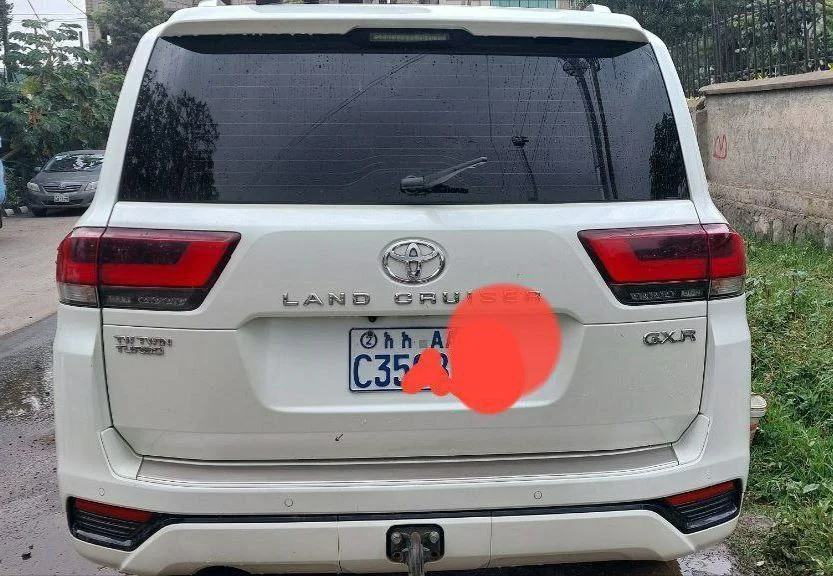 2023 Model-Toyota Land Cruiser V6 VXR