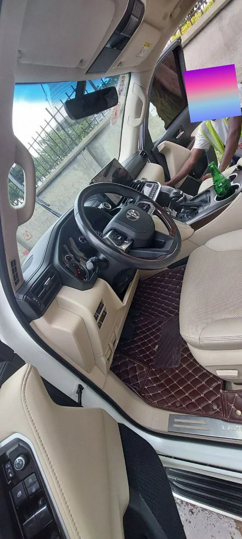 2023 Model-Toyota Land Cruiser V6 VXR