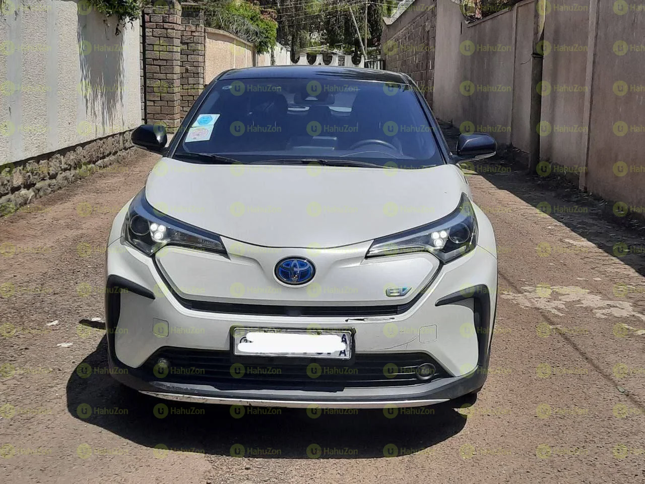 2022 Model-Toyota Ch-R