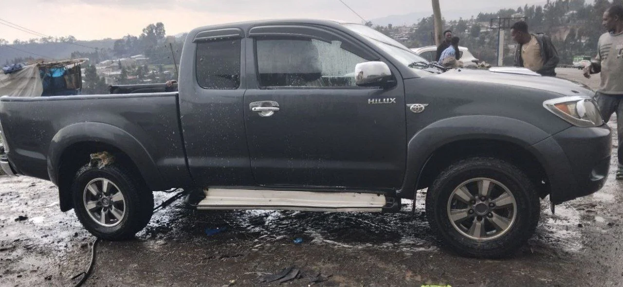 2008 Model-Toyota King Cab