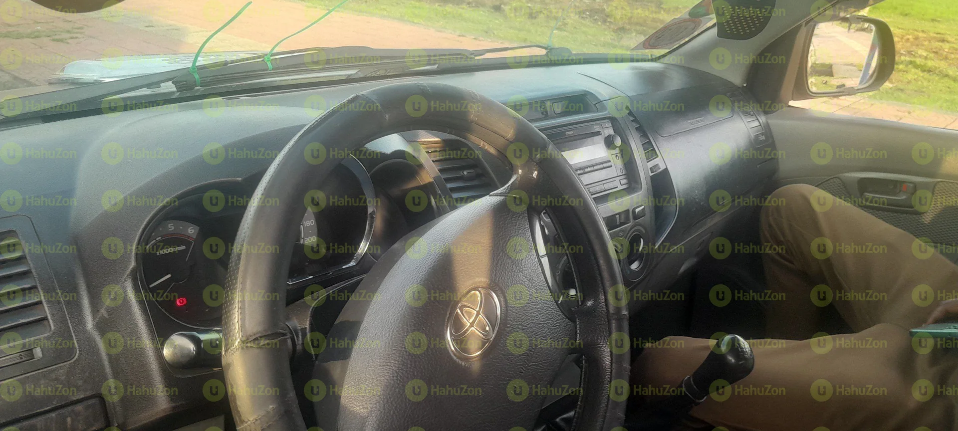 2011 Model-Toyota King Cab