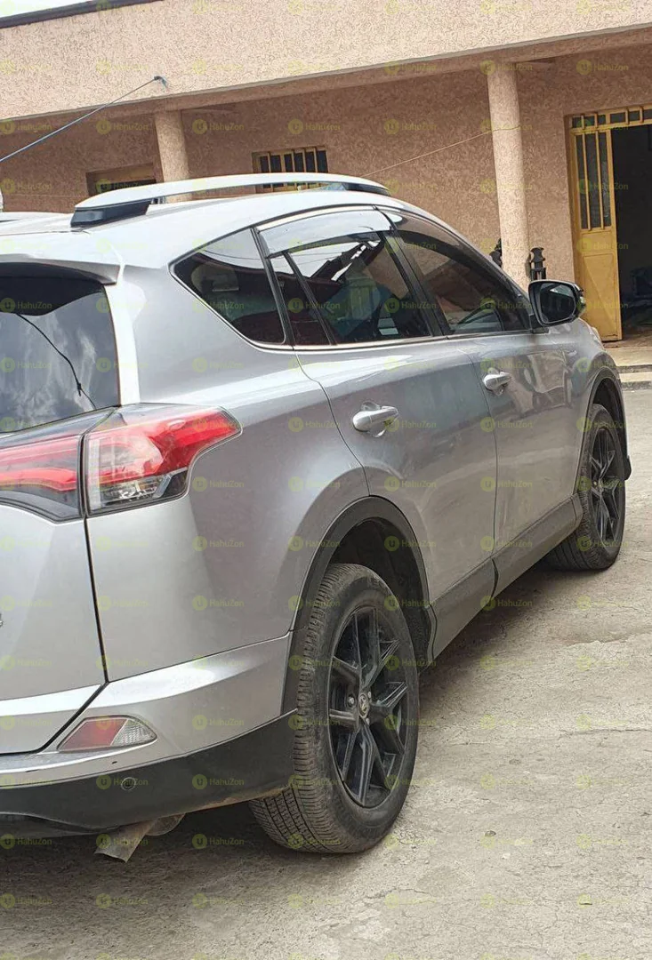 2018 Model-Toyota Rav4