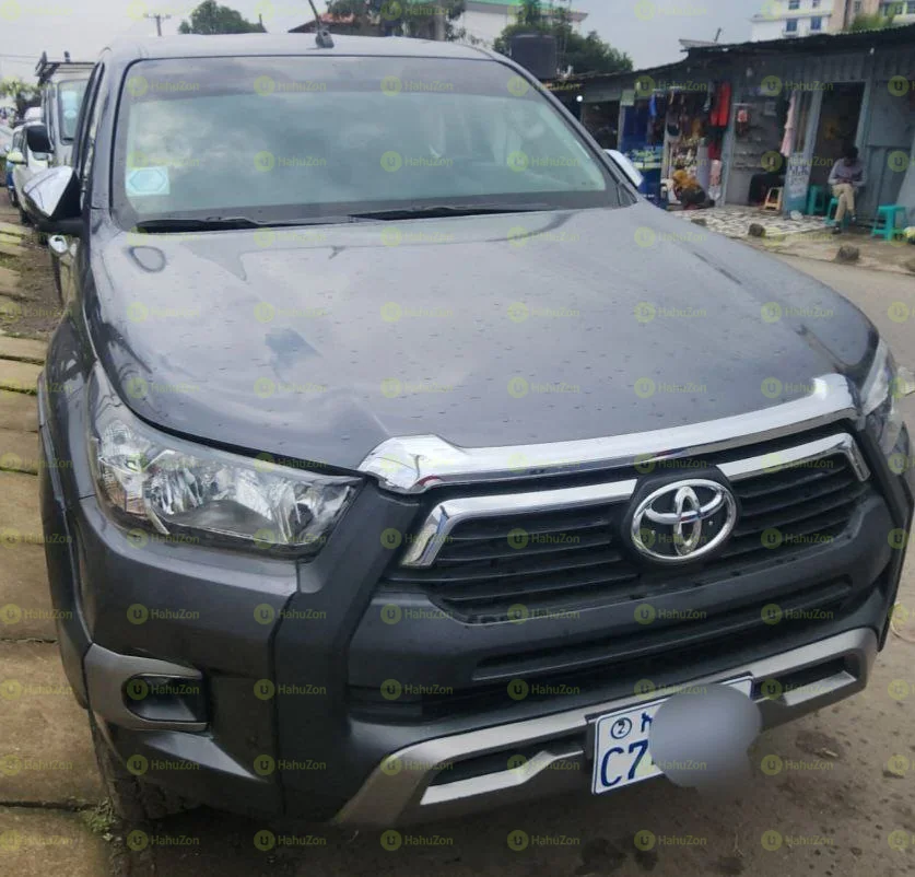 2021 Model-Toyota Hilux invincible