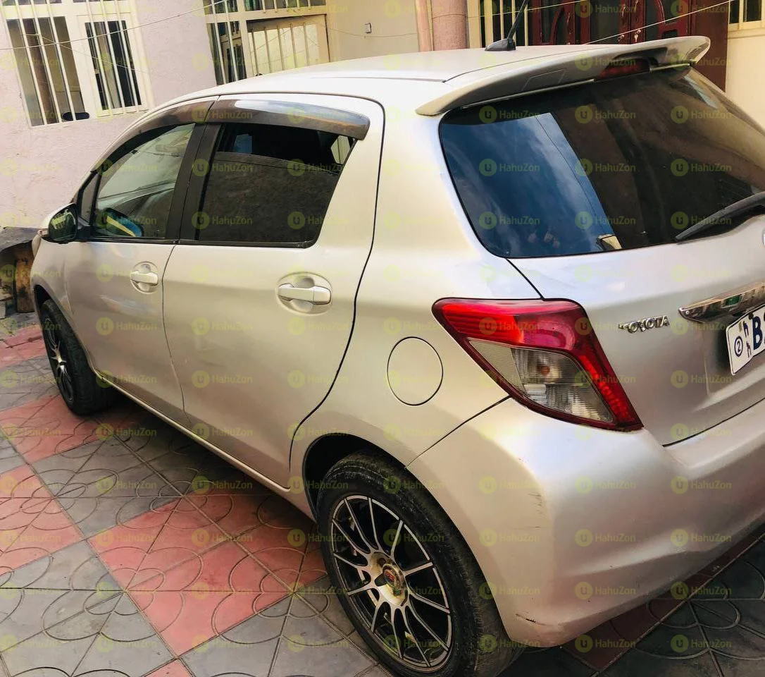 2011 Model-Toyota Yaris Compact