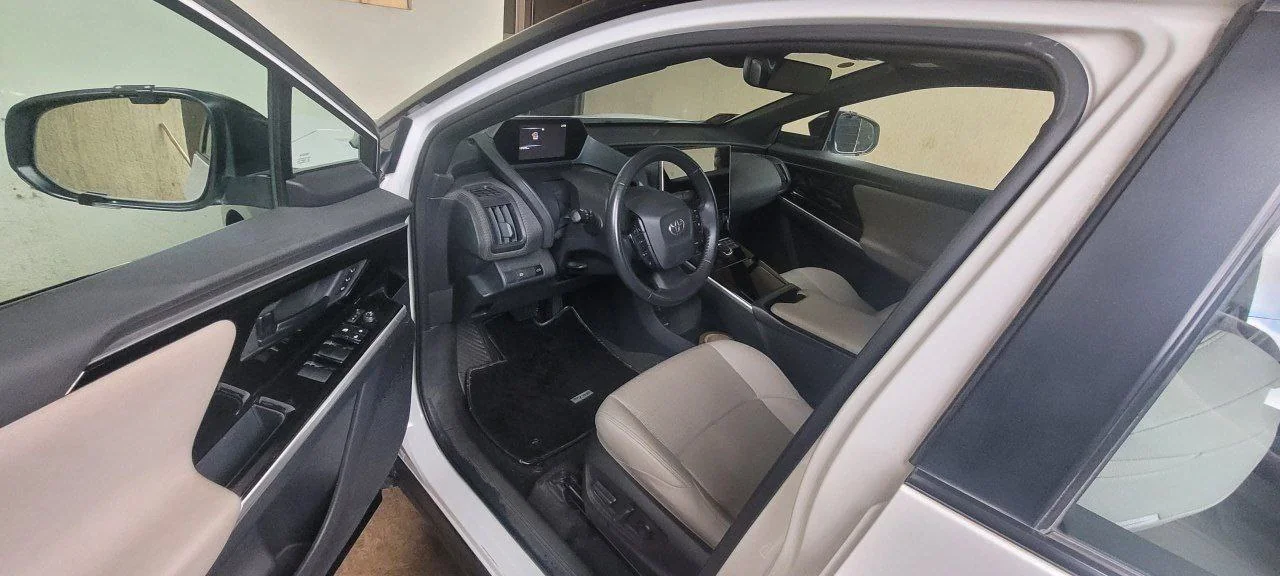 2022 Model-Toyota BZ4X 4WD