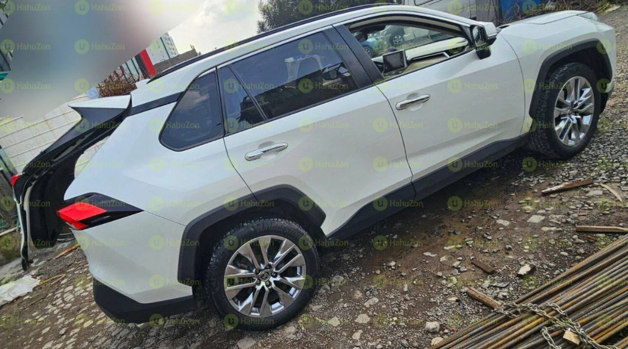 2020 Model-Toyota Rav4