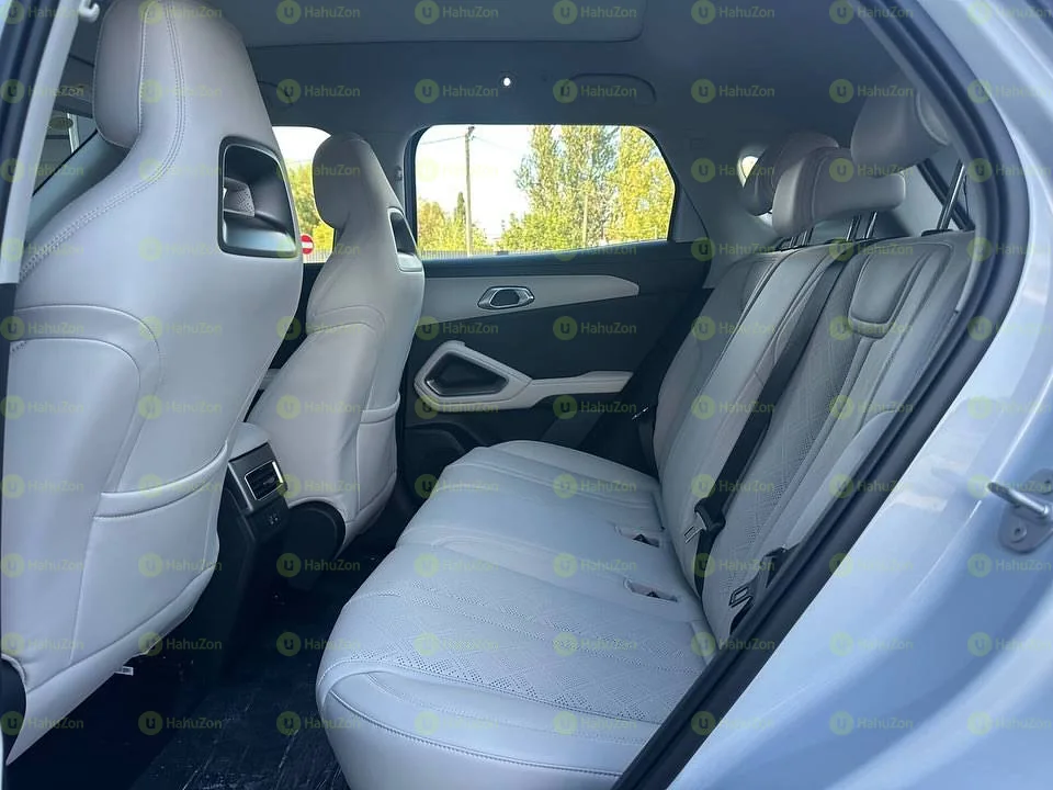 2025 Model-BYD Yuan Up