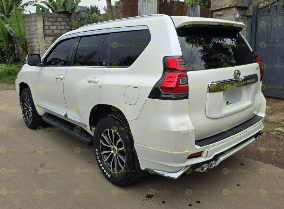 2014 Model-Toyota Landcruiser Prado