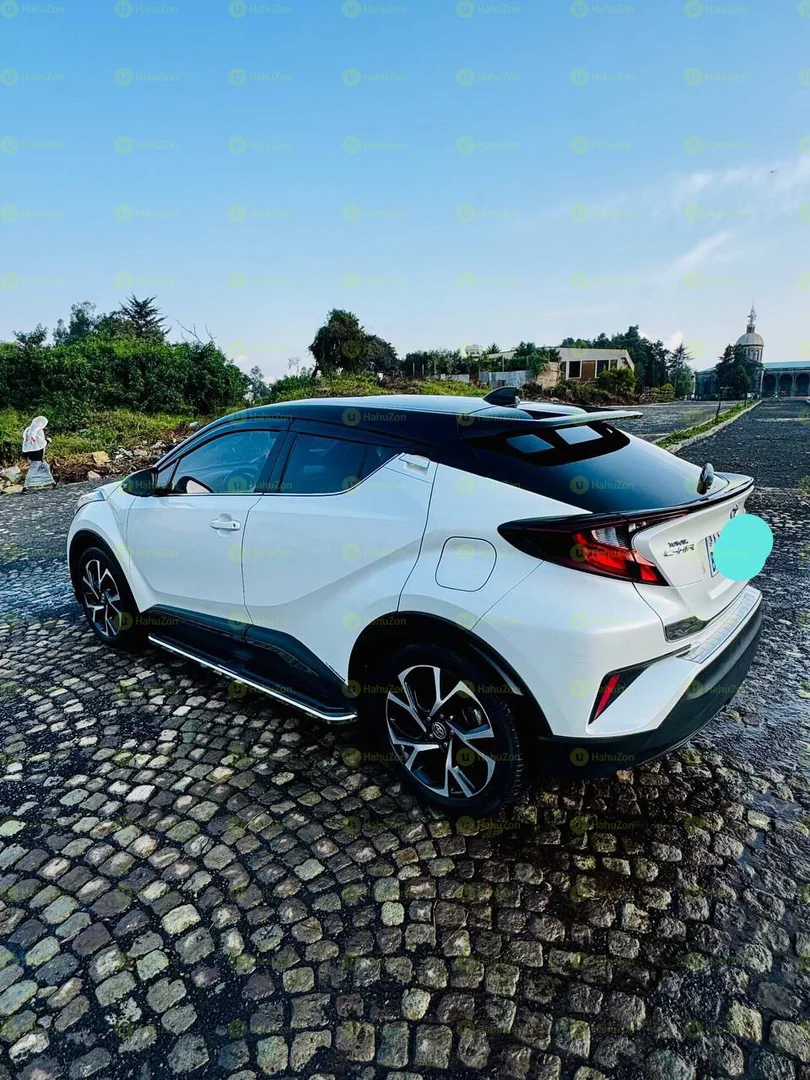 2020 Model-Toyota Ch-R