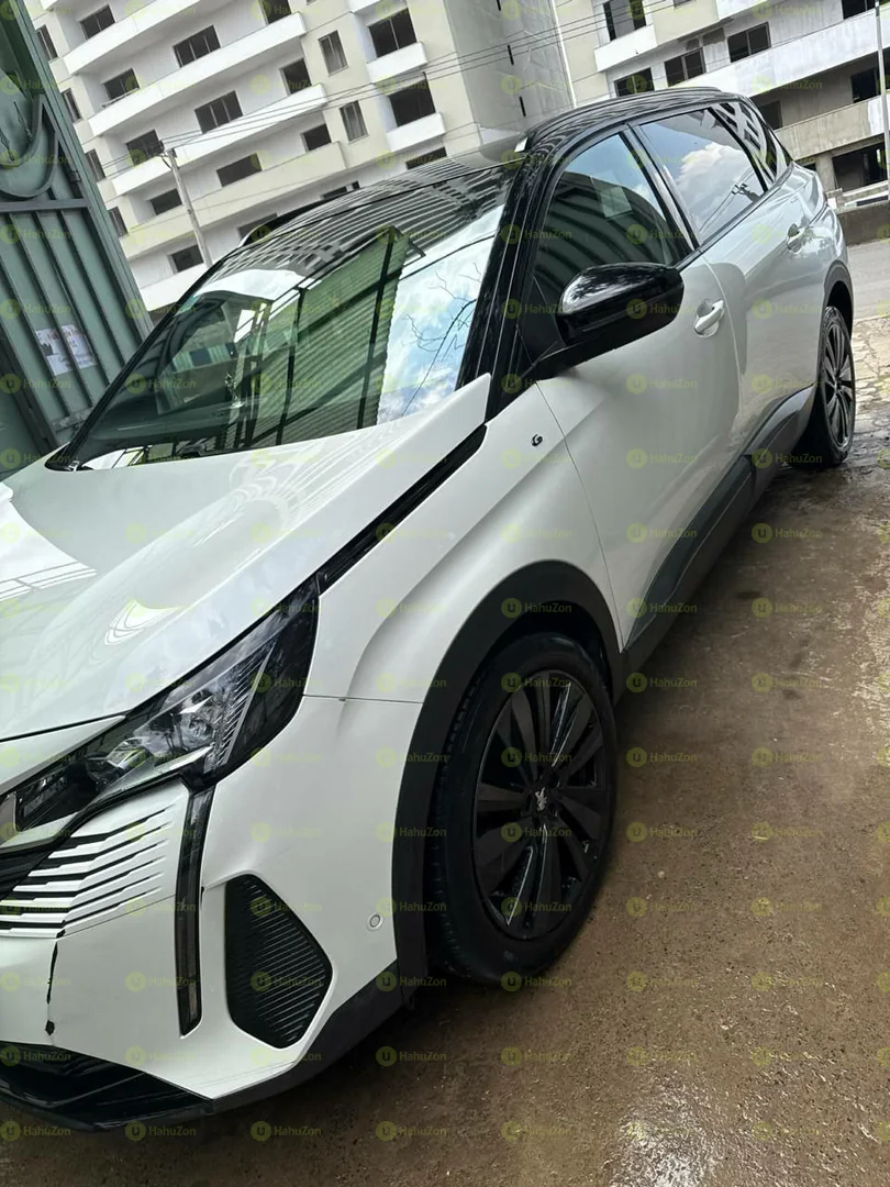 2022 Model-Peugeot 5008