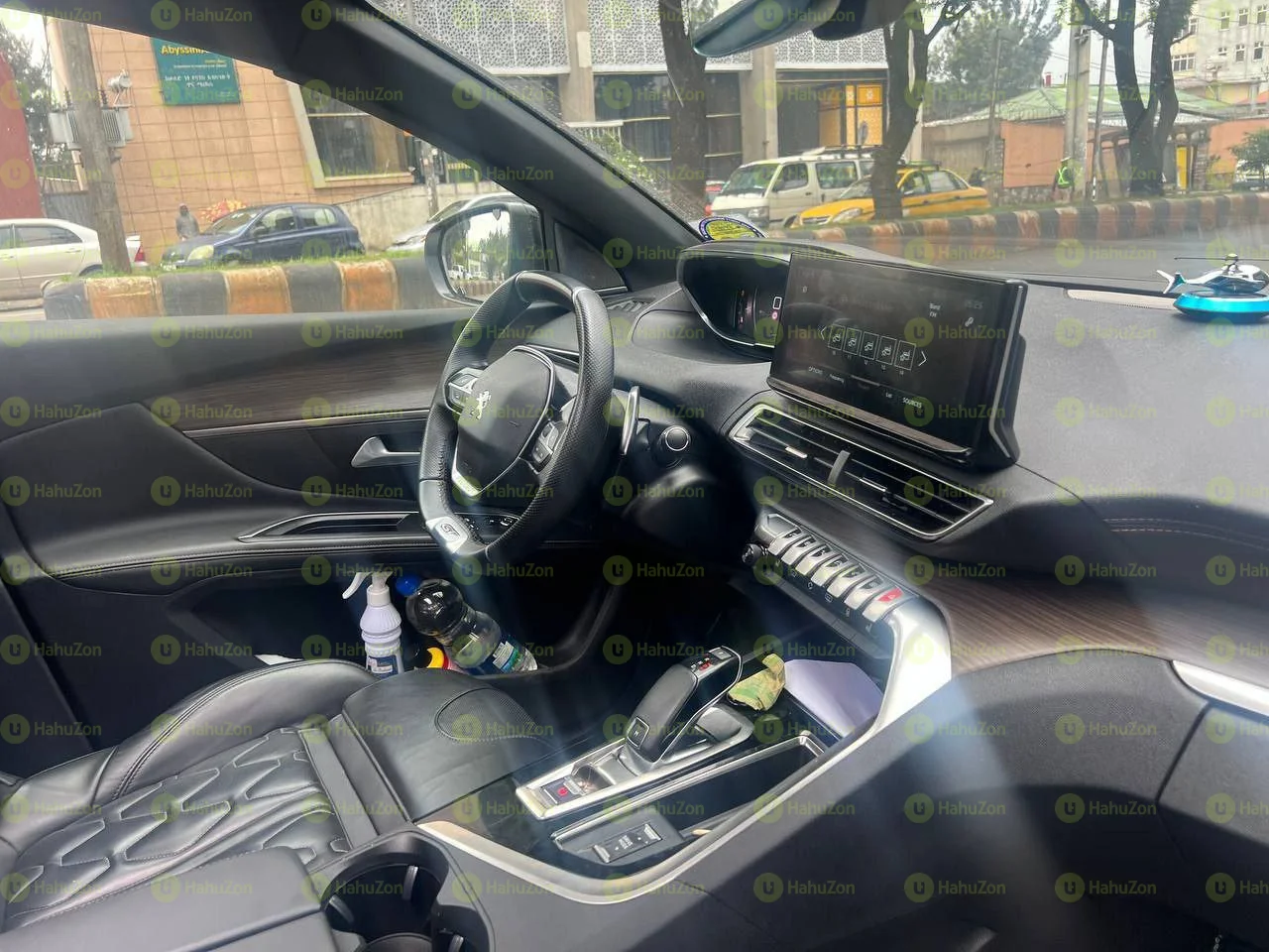 2022 Model-Peugeot 5008