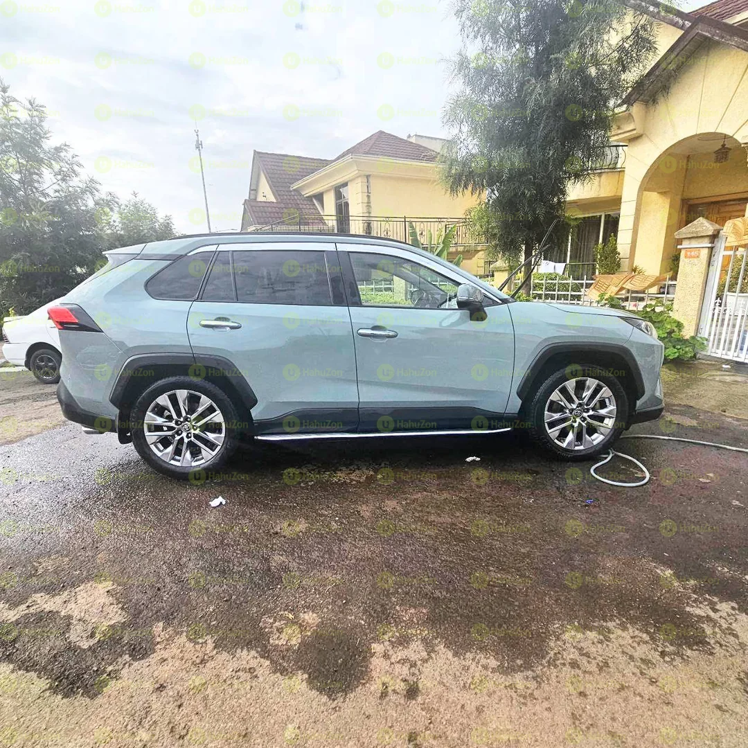 2020 Model-Toyota Rav4