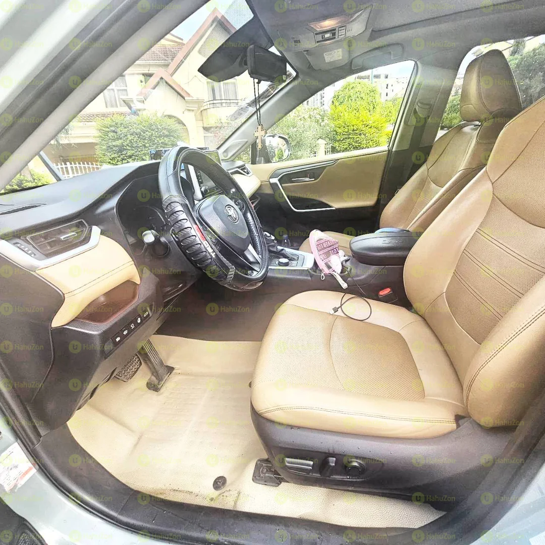 2020 Model-Toyota Rav4