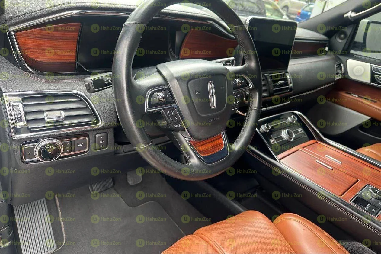 2023 Model-Lincoln Navigator