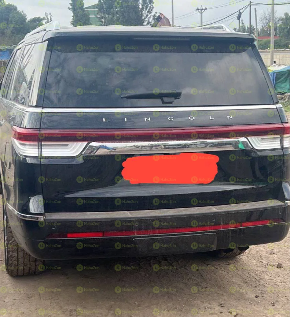 2023 Model-Lincoln Navigator