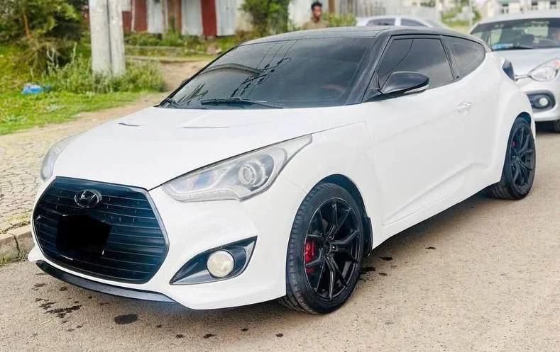 2012 Model-Hyundai Veloster